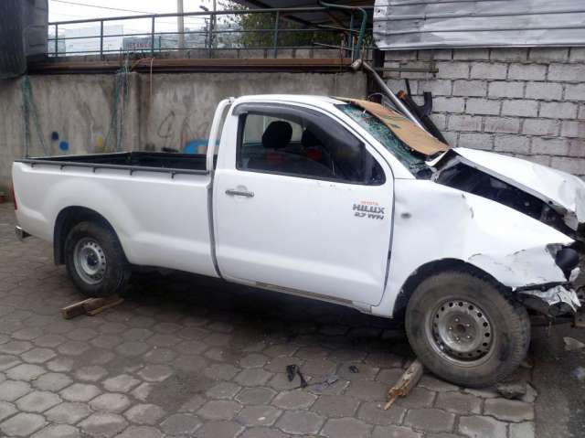 toyota hilux 4x4 cabina simple ecuador #6