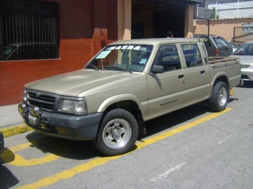 Vendo mazda doble cabina 1999 flamante en Pichincha - Autos | 89050