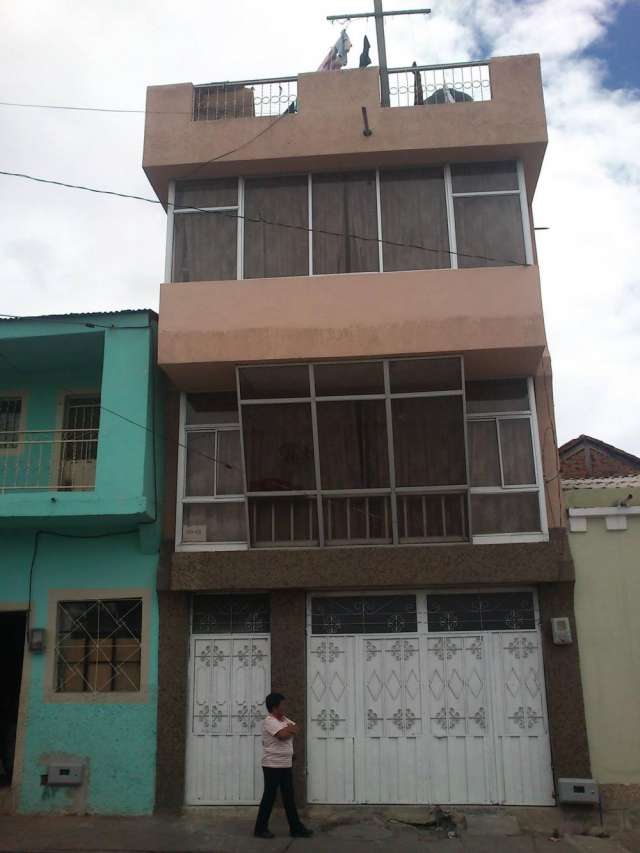 Se vende hermosa casa en la ciudad de riobamba